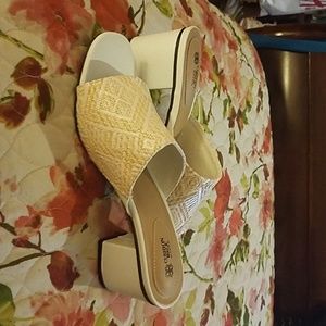 Ladies Shoes, Width M